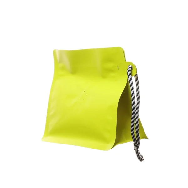 yellow 4oz plastic coffee bags (1)